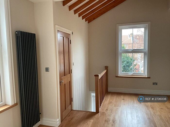 2 Bedroom Maisonette To Rent In Newport Road, London, E10