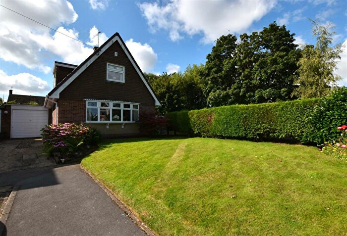 2 Bedroom Link Detached House For Sale In Arras Drive, Cottingham, HU16