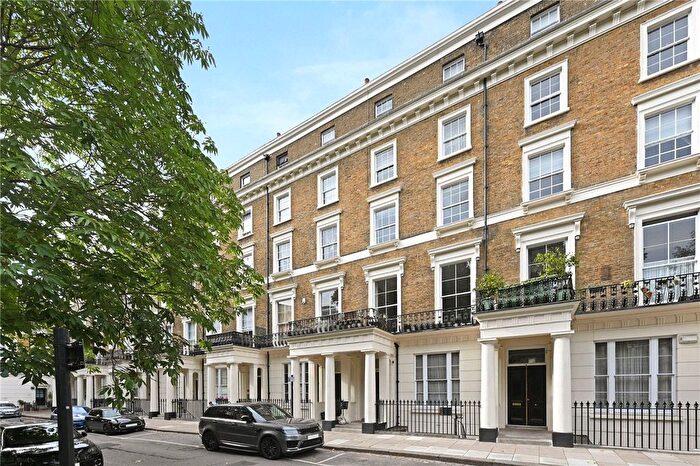 2 Bedroom Maisonette To Rent In Gloucester Gardens, London, W2