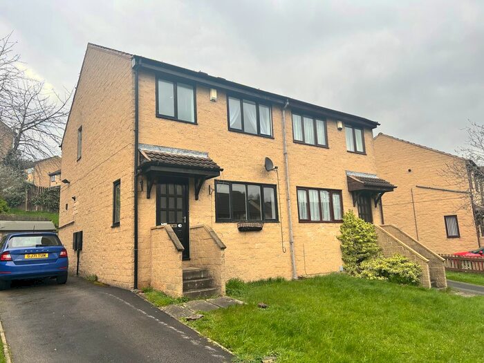 3 Bedroom Semi-Detached House To Rent In Becks Court, Earlsheaton, Dewsbury, WF12
