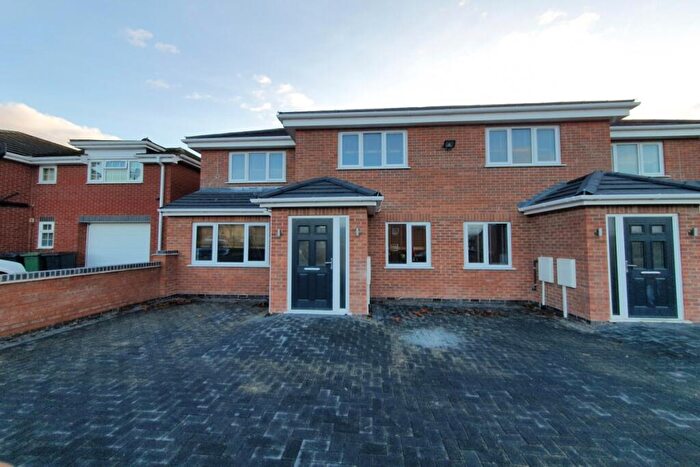 4 Bedroom Semi-Detached House To Rent In Hayes Lane, Exhall, Coventry, CV7