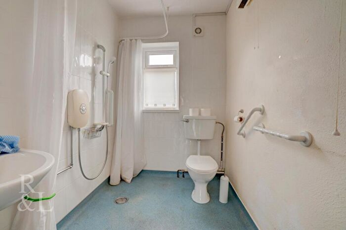 2 Bedroom Flat For Sale In Green Acre, Edwalton, Nottingham, NG12