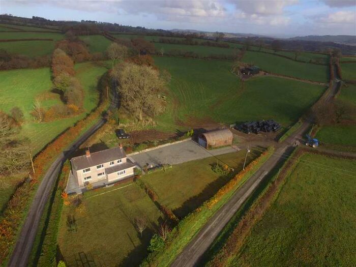 4 Bedroom Property For Sale In Taifi Valley Location, Nr Llanybydder, SA39