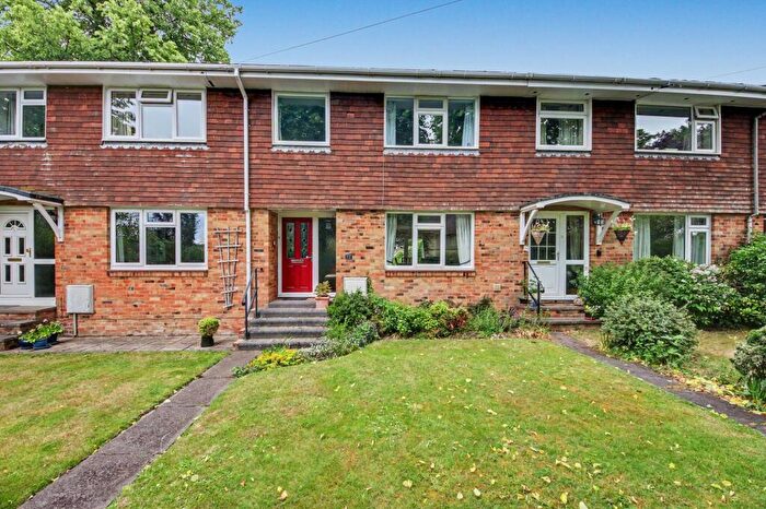 3 Bedroom Terraced House For Sale In Malvern Close, Bishops Waltham, SO32