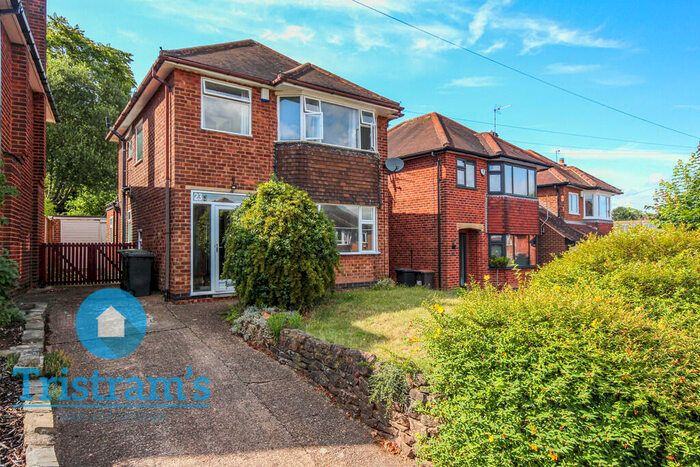 3 Bedroom Semi-Detached House To Rent In Seven Oaks Crescent, Bramcote, NG9