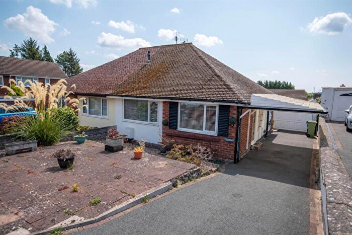 2 Bedroom Semi-Detached Bungalow For Sale In Trefynant Park, Acrefair, LL14