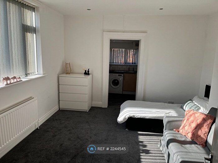 Studio To Rent In Azalea Terrace, Sunderland, SR2