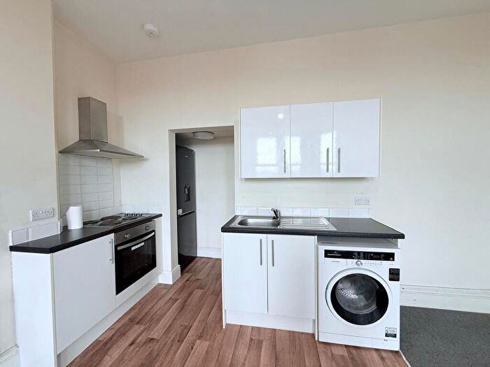 1 Bedroom Flat To Rent In Ebury Road, Nottingham, NG5