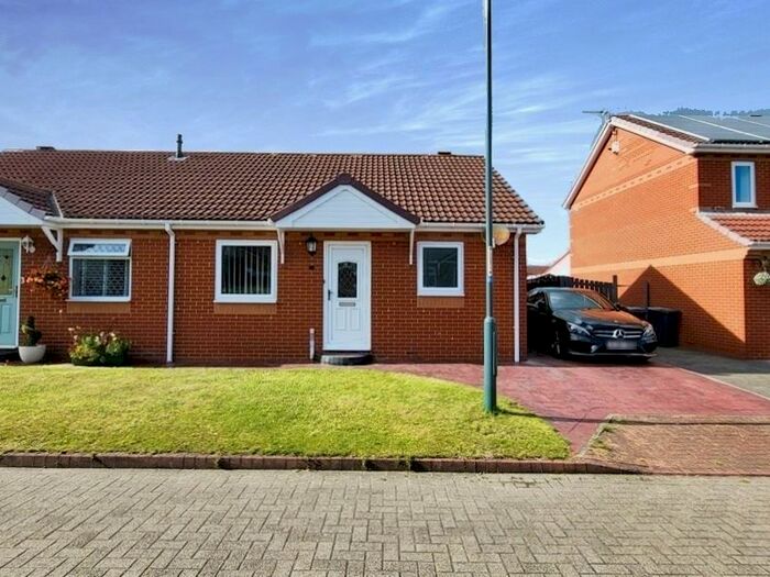 2 Bedroom Bungalow To Rent In Springwood, Hebburn, NE31