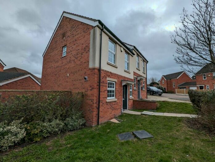 2 Bedroom Semi-Detached House To Rent In Stonefont Grove, Grimethorpe, S72