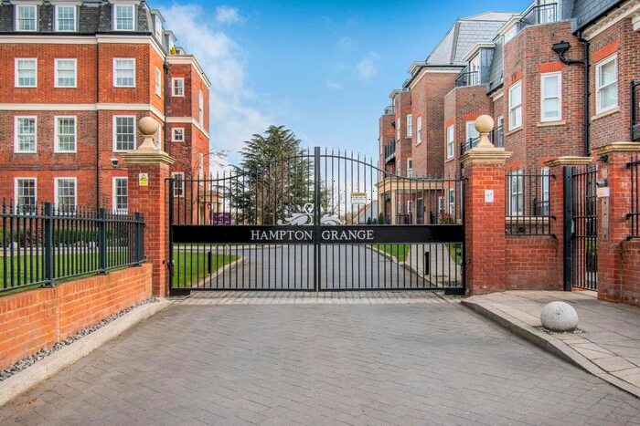 2 Bedroom Flat To Rent In Marian Gardens, Bromley, BR1