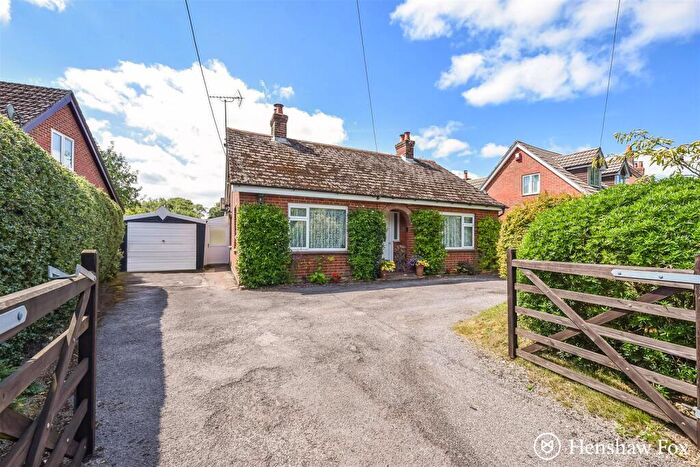 3 Bedroom Detached Bungalow For Sale In Stockbridge Road, Timsbury, Hampshire, SO51