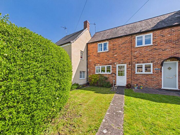 2 Bedroom Terraced House For Sale In High Street, Stonehouse, GL10