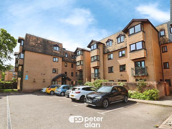 1 Bedroom Flat For Sale In North Road, Cardiff, CF14