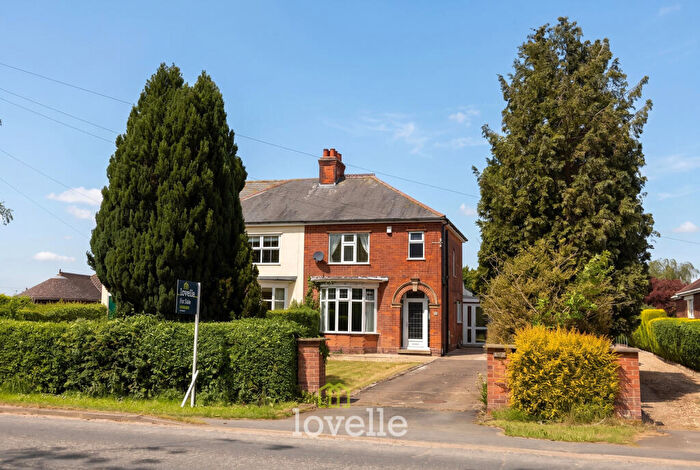 3 Bedroom Semi-Detached House For Sale In Brigsley Road, Waltham, DN37