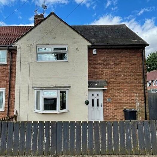 3 Bedroom End Of Terrace House To Rent In Brent Avenue, Hull, HU8
