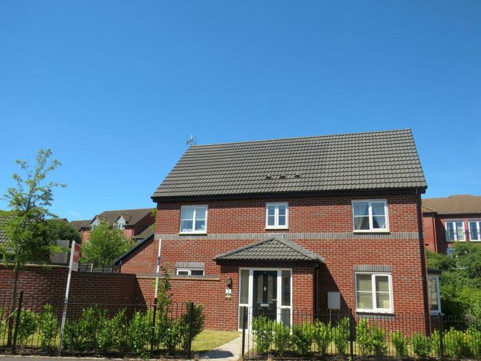 4 Bedroom House To Rent In Emperor Boulevard, Leamington Spa, CV31