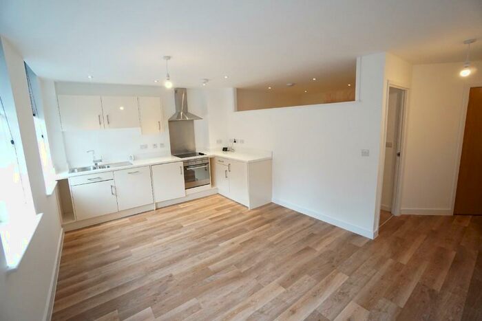 1 Bedroom Flat To Rent In Cheap Street, Newbury, Berkshire, RG14