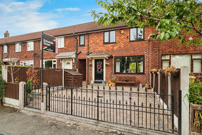3 Bedroom Mews For Sale In Chorley Old Road, Bolton, Greater Manchester, BL1