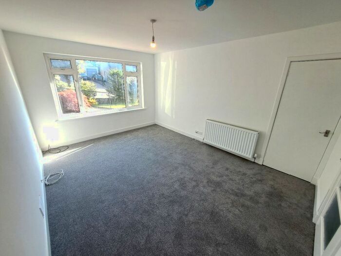 2 Bedroom Bungalow To Rent In Castleroy Crescent, Broughty Ferry