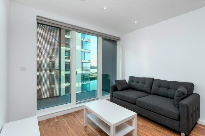 2 Bedroom Flat For Sale In Chatham Waters, South House, Gillingham Gate Road, Gillingham, ME4