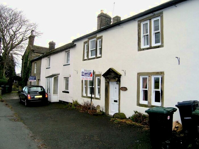 3 Bedroom Cottage To Rent In Lyon Road, Eastburn, North Yorkshire, BD20