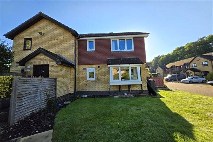 1 Bedroom Semi-Detached House To Rent In Bedroom Semi-Detached House In Guildford, GU4