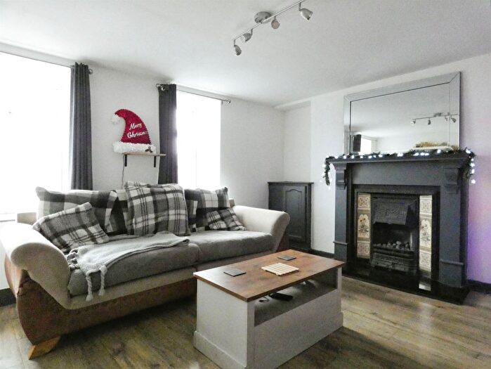 3 Bedroom End Of Terrace House For Sale In King Street, Brynmawr, Ebbw Vale, NP23