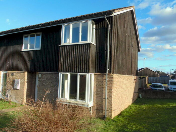 4 Bedroom House To Rent In Royal Palace Close, Newmarket, CB8