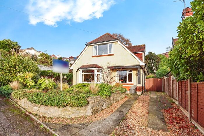 3 Bedroom Detached House For Sale In Glen Road, Poole, BH14