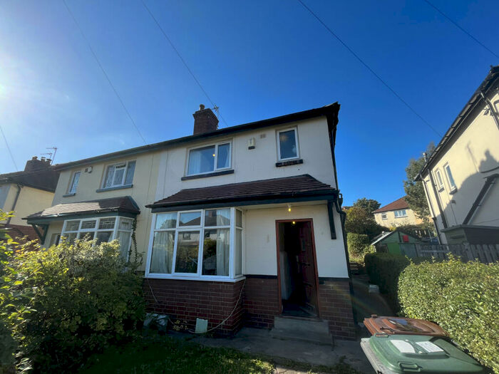 4 Bedroom Terraced House To Rent In Trenic Crescent, Leeds, West Yorkshire, LS6