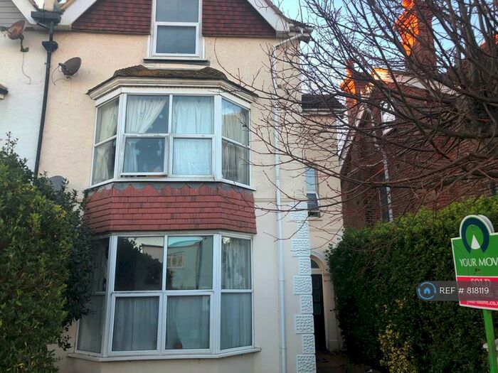 Studio To Rent In Nyewood Lane, Bognor Regis, PO21