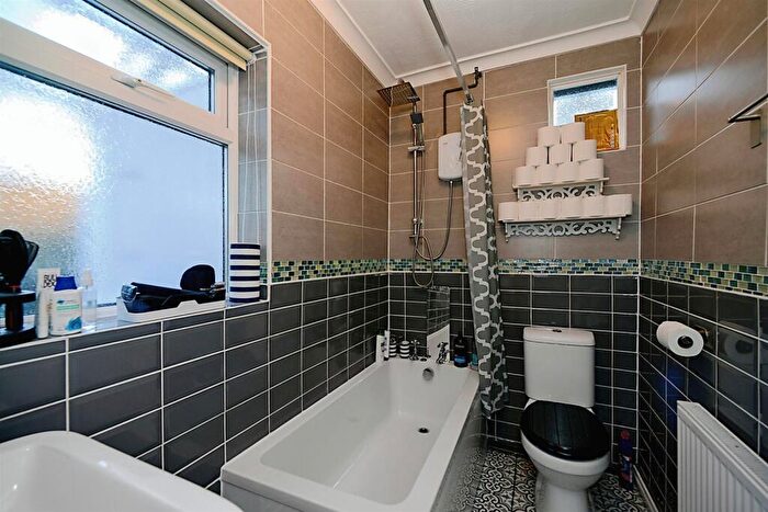 2 Bedroom Flat To Rent In Bear Road, Brighton, BN2