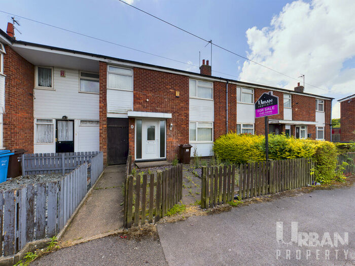 3 Bedroom Terraced House To Rent In Clanthorpe, Hull, Yorkshire, HU6