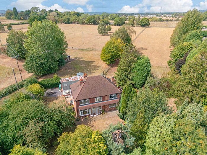 5 Bedroom Detached House For Sale In Worcester Road Low Hill Kidderminster, Worcestershire, DY11