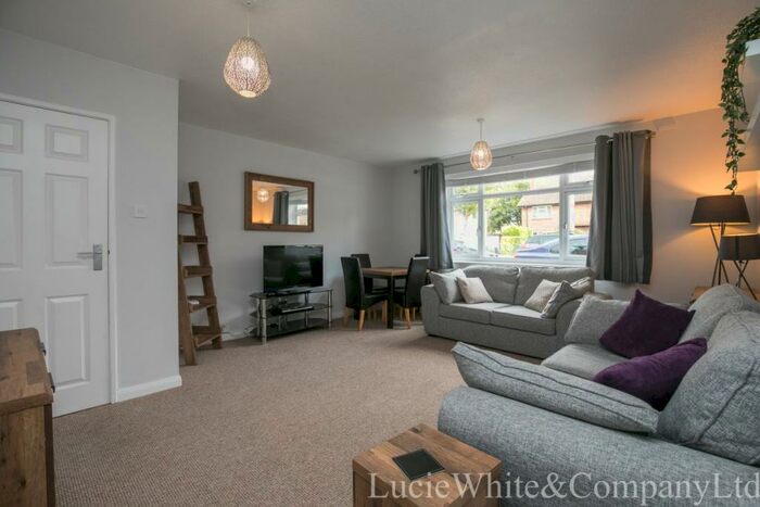 2 Bedroom Apartment To Rent In York Street, Mitcham, CR4