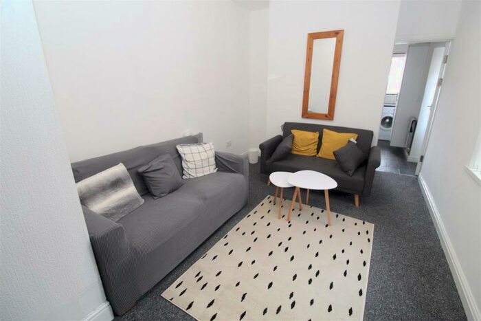 5 Bedroom House To Rent In Moy Road, Roath, Cardiff, CF24