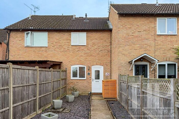 2 Bedroom Terraced House For Sale In Buchans Lawn, Crawley, RH11