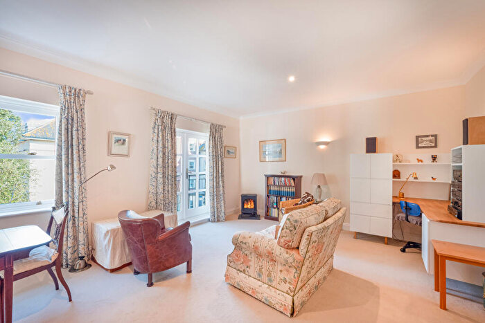2 Bedroom Apartment For Sale In Dorchester, Dorset, DT1