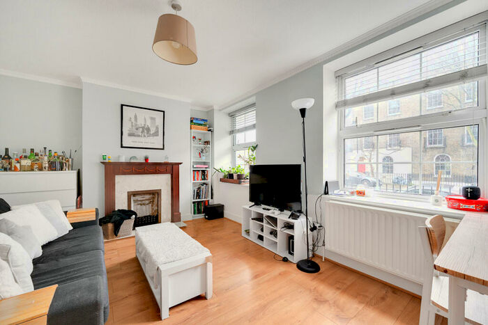 2 Bedroom Apartment To Rent In Halton Road, Islington, London, N1