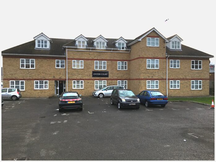 2 Bedroom Flat To Rent In Oyster Court, Eldertree Road, Canvey Island, SS8