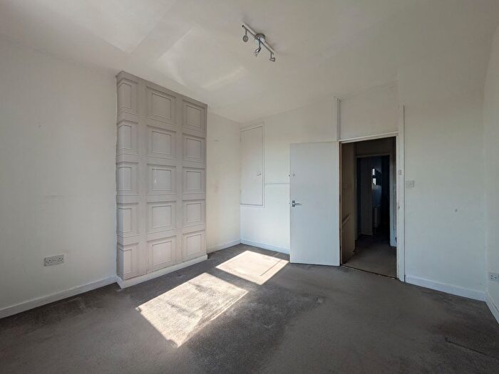 3 Bedroom Terraced House To Rent In St. Albans Road, Nottingham, NG6