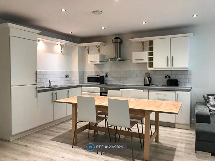 2 Bedroom Flat To Rent In Concert Street, Liverpool, L1