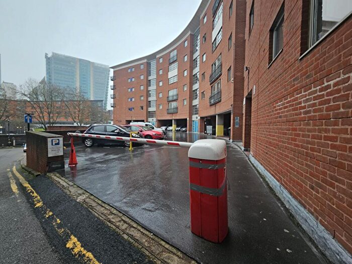 2 Bedroom Apartment To Rent In Old Snow Hill, Birmingham, B4