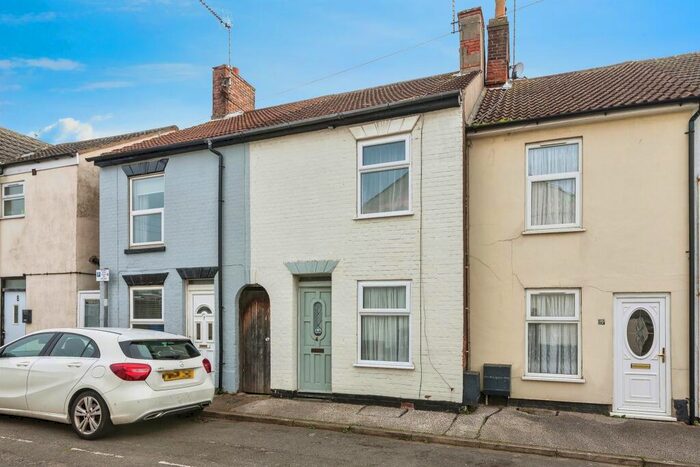 2 Bedroom Terraced House To Rent In Alma Street, Lowestoft, NR32