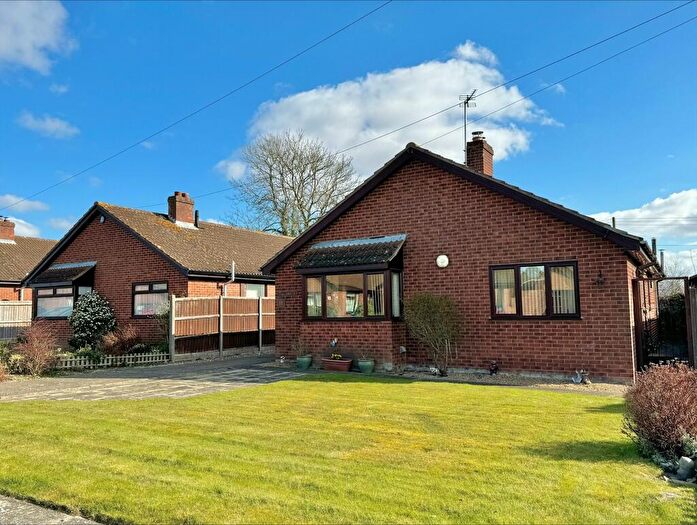 3 Bedroom Detached Bungalow For Sale In The Thoroughfare, Potter Heigham, NR29