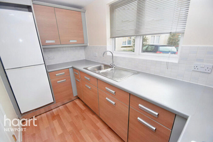 2 Bedroom Apartment To Rent In Golden Mile View, Newport, NP20