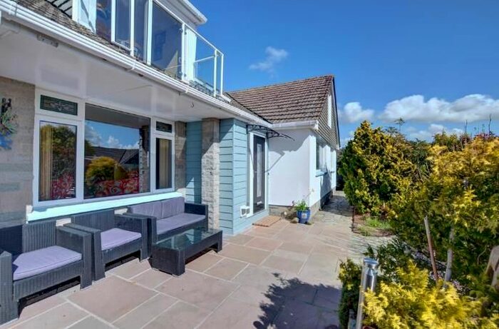 4 Bedroom Detached Bungalow To Rent In South Park, Braunton, EX33