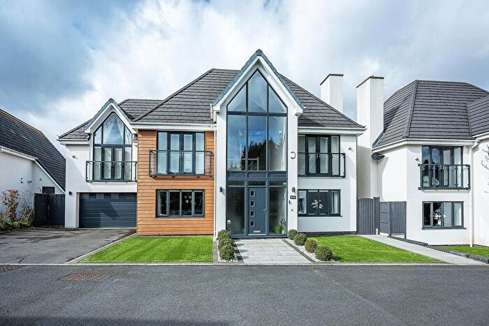 6 Bedroom Detached House For Sale In Willow Crescent, Beechnut Lane, Solihull, B91