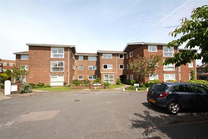 2 Bedroom Flat To Rent In Sun Court, Rye Close, Worthing, BN11